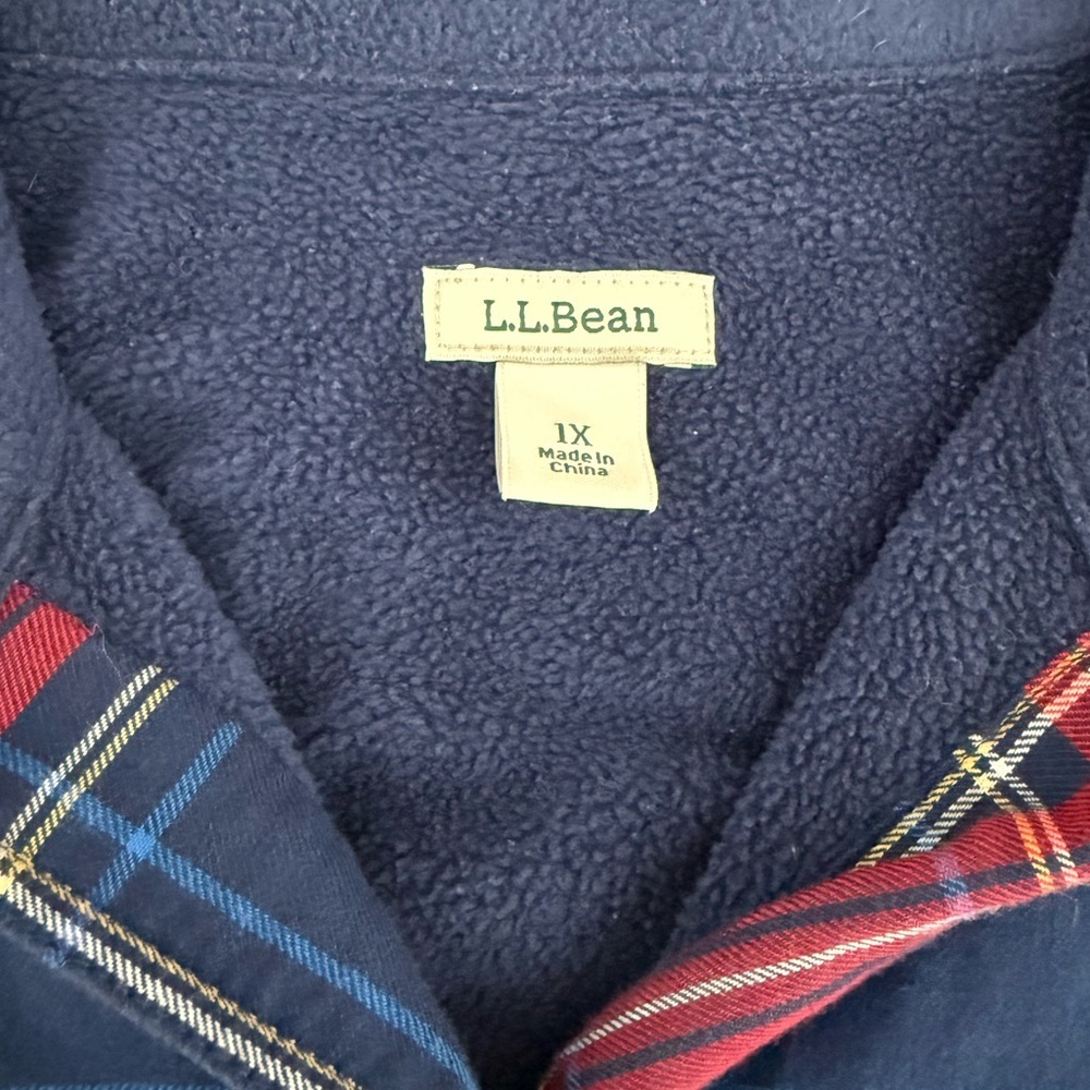 L.L.Bean Hooded Flannel Shirt Jacket Women’s 1X Plaid Fleece Lined Button Front - Picture 3 of 8